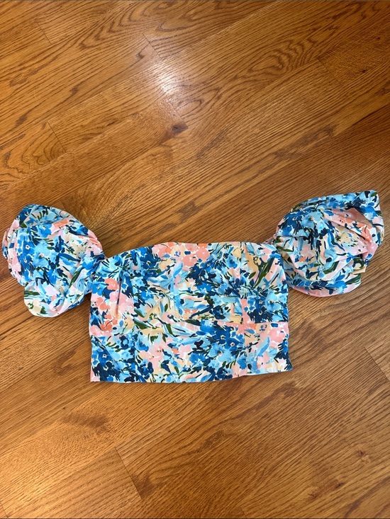 Tops - Abercrombie & Fitch Floral Puff Sleeve Crop Top Size Small Cottagecore